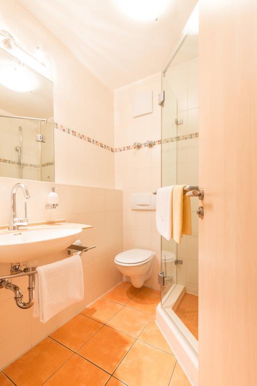 Hotel Beim Schrey Kirchheim bei Muenchen Habitación foto